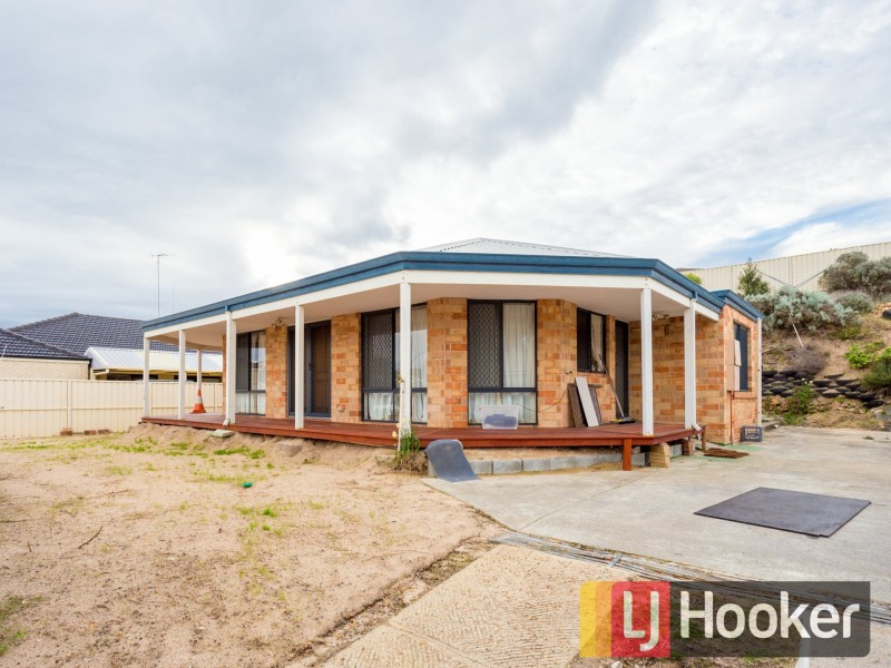 18 Slee Place, Withers WA 6230