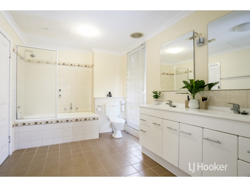 6 Loretta Avenue, Gelorup WA 6230