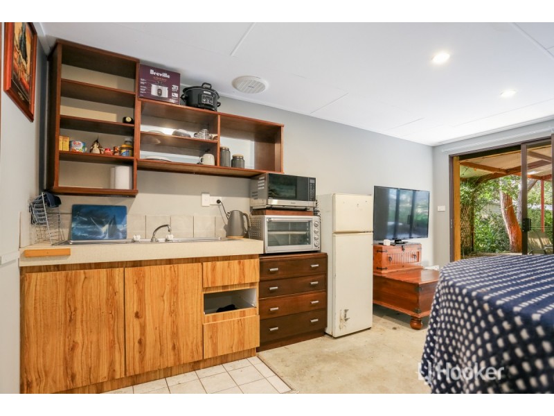 6 Loretta Avenue, Gelorup WA 6230