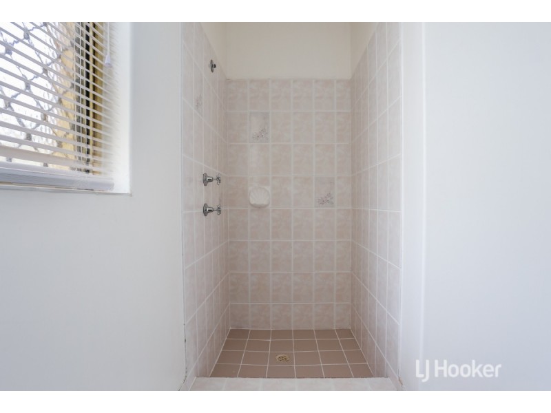 24 Lockwood Crescent, Withers WA 6230