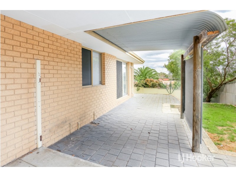 24 Lockwood Crescent, Withers WA 6230