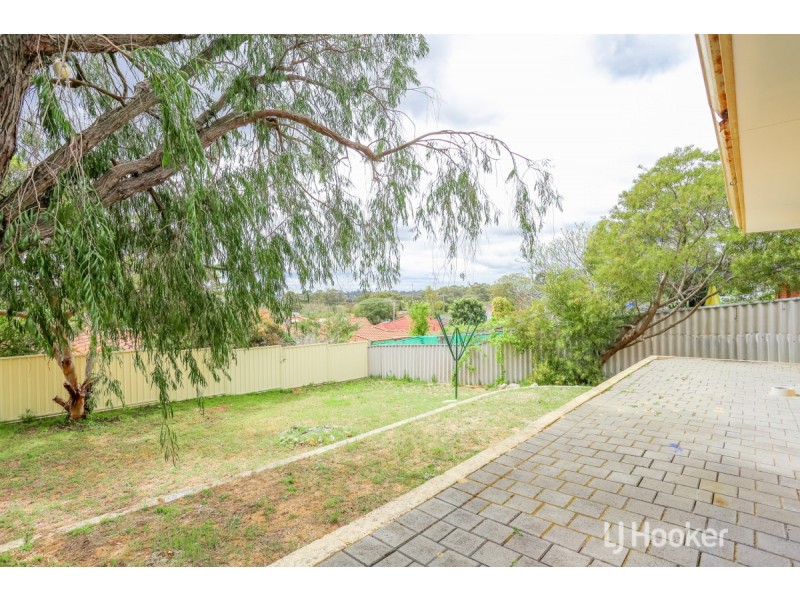 24 Lockwood Crescent, Withers WA 6230