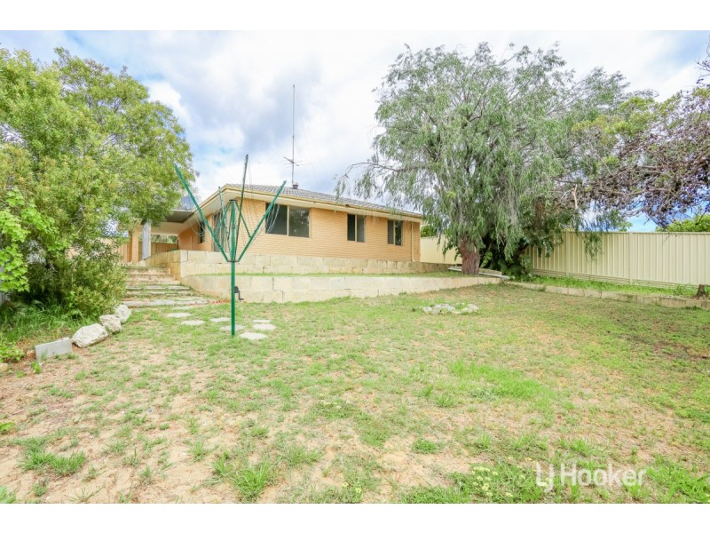 24 Lockwood Crescent, Withers WA 6230