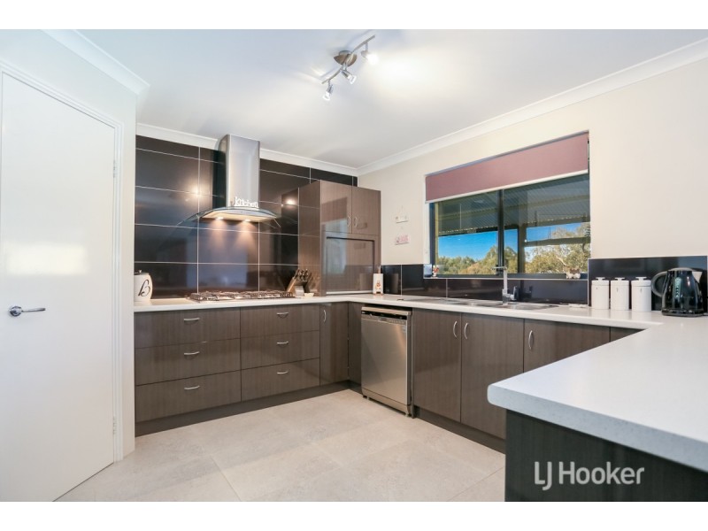 9 Craigie Drive, Roelands WA 6226