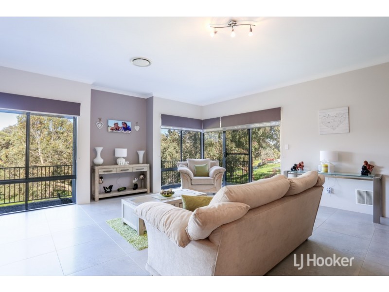 9 Craigie Drive, Roelands WA 6226