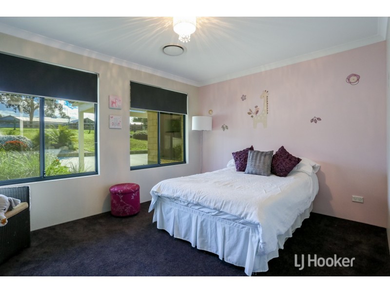 9 Craigie Drive, Roelands WA 6226