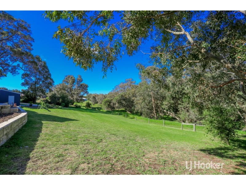 9 Craigie Drive, Roelands WA 6226