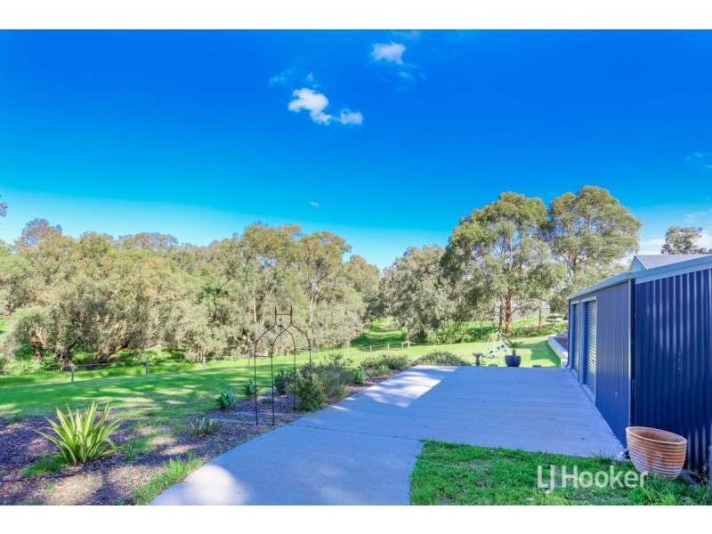 9 Craigie Drive, Roelands WA 6226