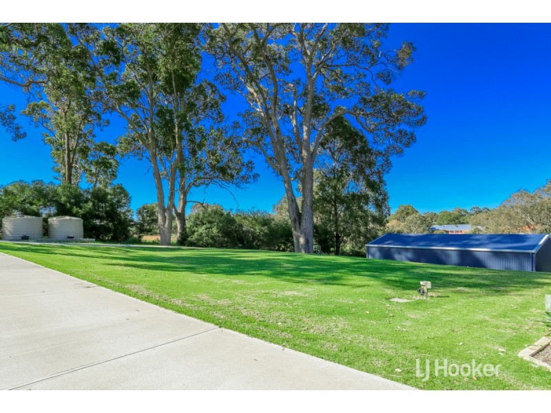 9 Craigie Drive, Roelands WA 6226