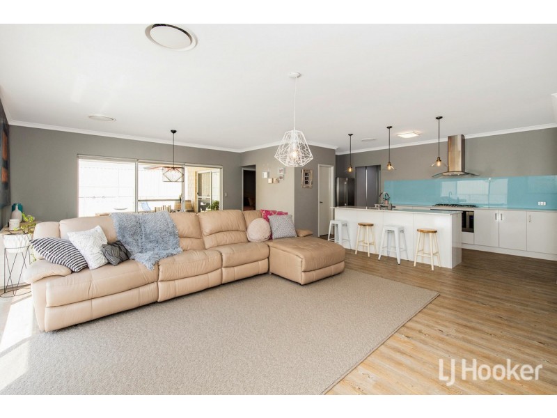 5 Robusta Road, Eaton WA 6232