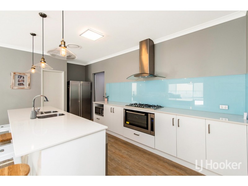 5 Robusta Road, Eaton WA 6232