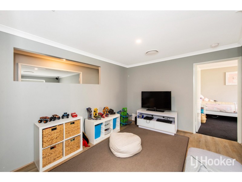 5 Robusta Road, Eaton WA 6232