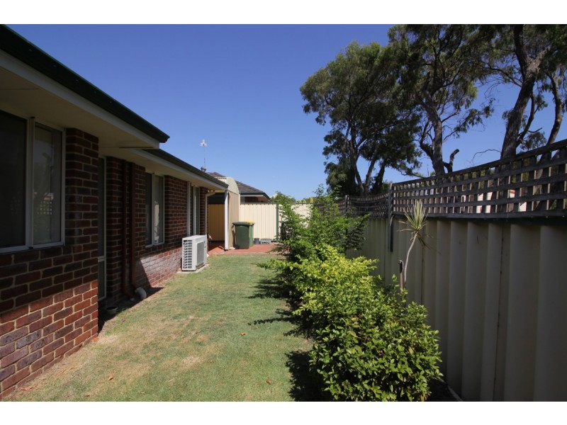 1/10 Dolphin Court, Broadwater WA 6280