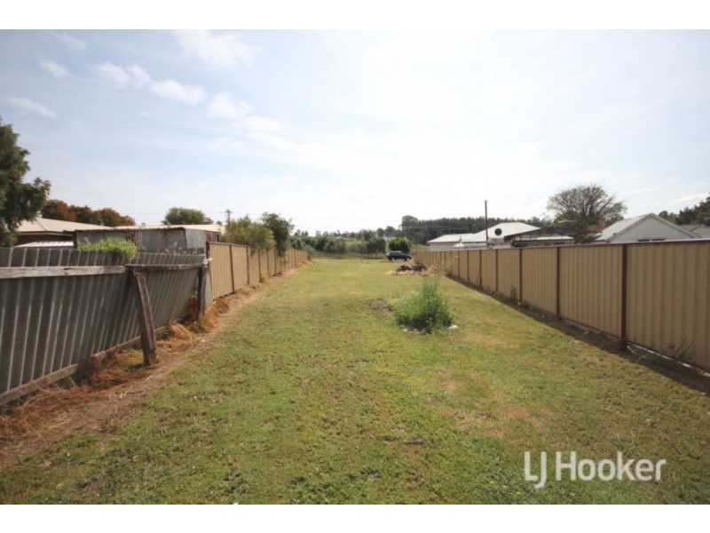 7a Laurie Street, Collie WA 6225