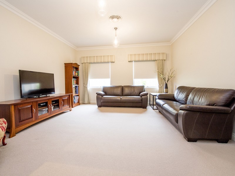 40 Moore Street, Bunbury WA 6230