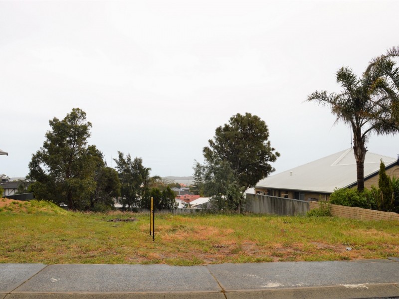 5 Batavia Place, Australind WA 6233