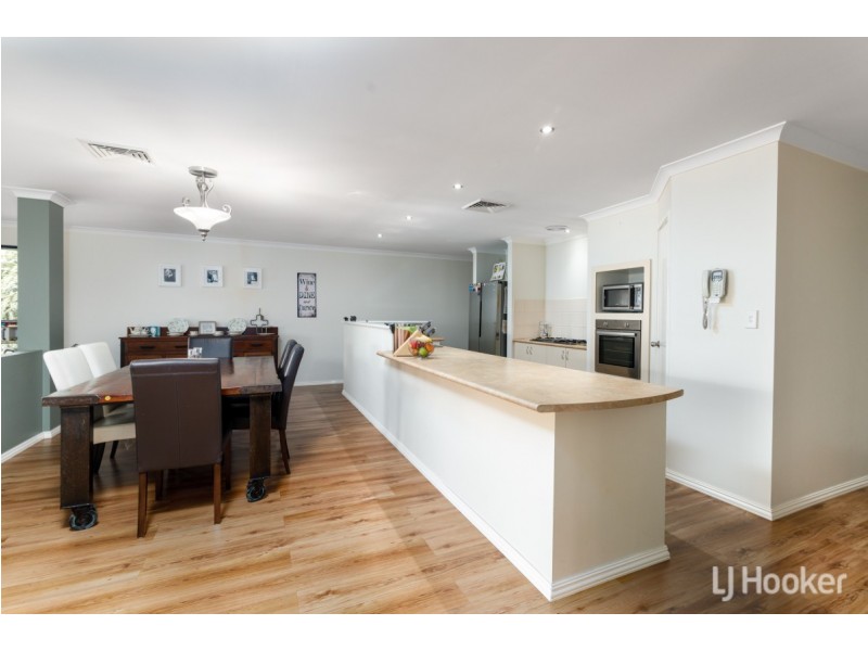 6 Buckingham Way, Collie WA 6225