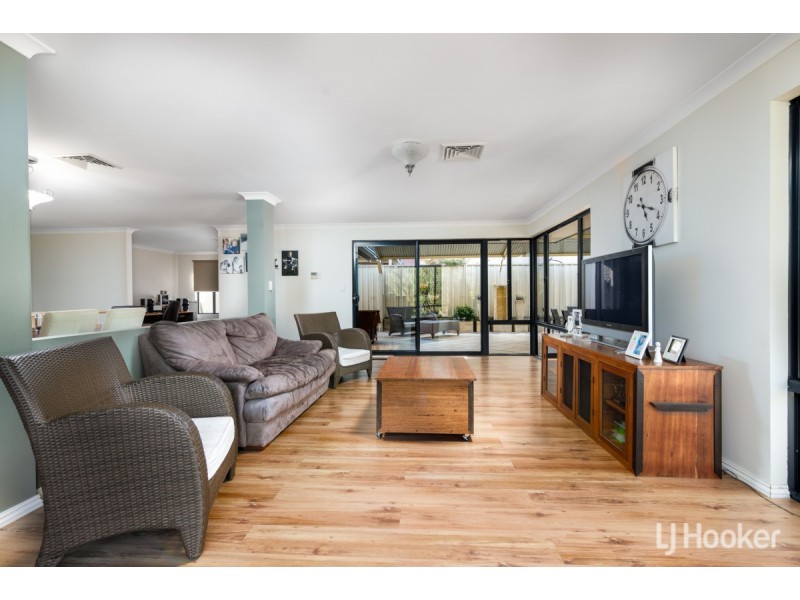 6 Buckingham Way, Collie WA 6225