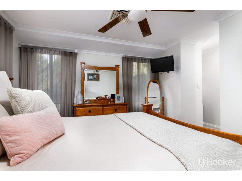 6 Buckingham Way, Collie WA 6225