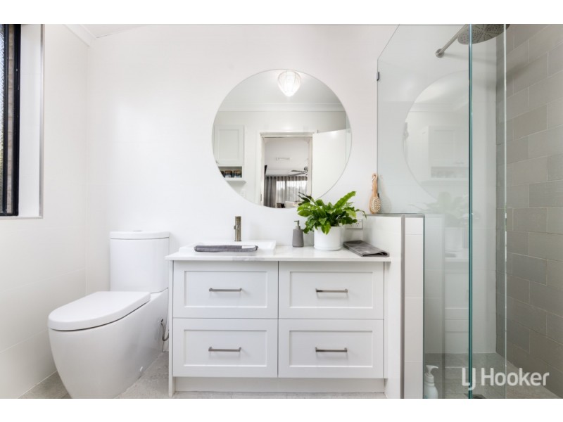 6 Buckingham Way, Collie WA 6225