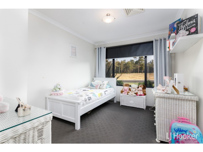 6 Buckingham Way, Collie WA 6225