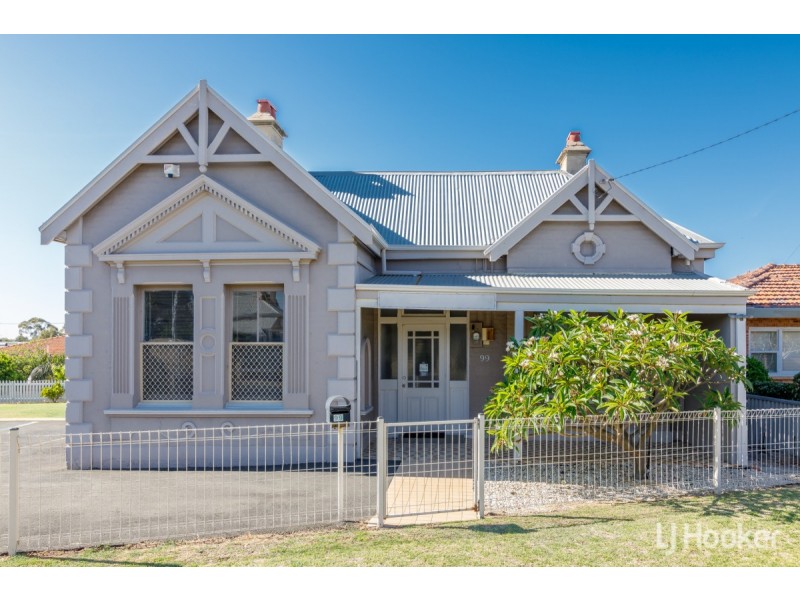 99 Beach Road, South Bunbury WA 6230