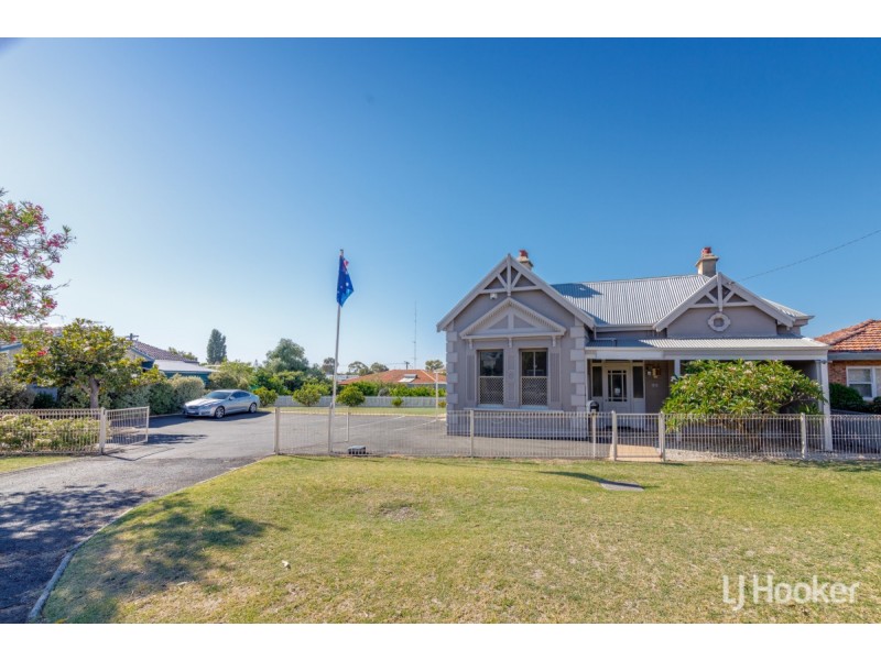 99 Beach Road, South Bunbury WA 6230