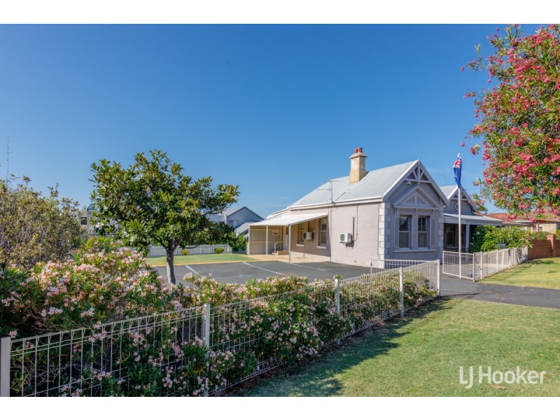 99 Beach Road, South Bunbury WA 6230