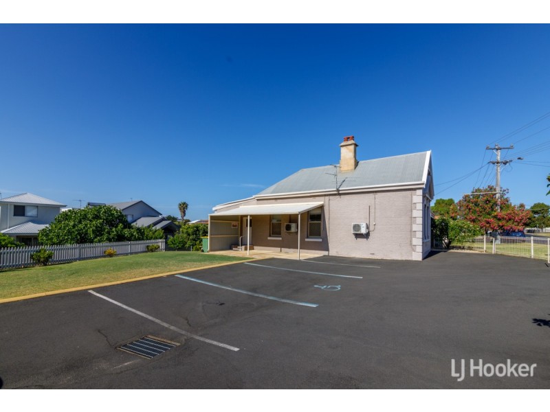 99 Beach Road, South Bunbury WA 6230