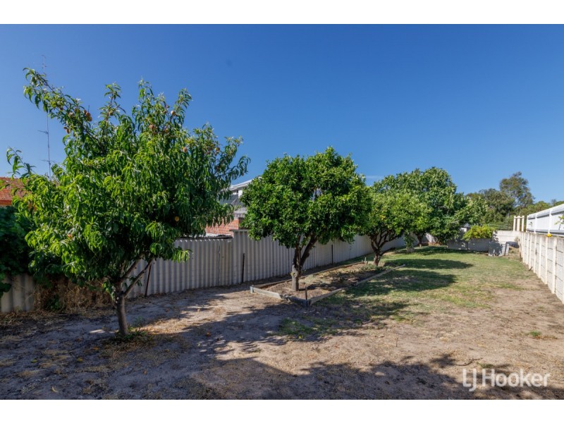99 Beach Road, South Bunbury WA 6230