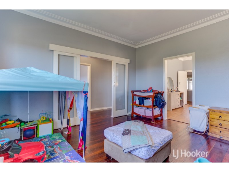 21 Strickland Street, South Bunbury WA 6230