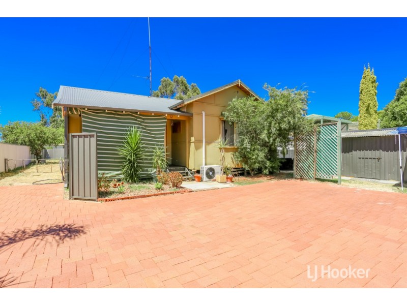 15 Boyalla Street, Carey Park WA 6230