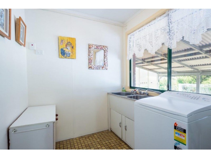 21 Bevan Way, Collie WA 6225