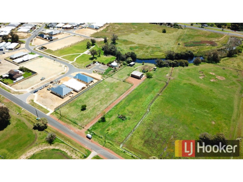 22 Jeffrey Road, Glen Iris WA 6230