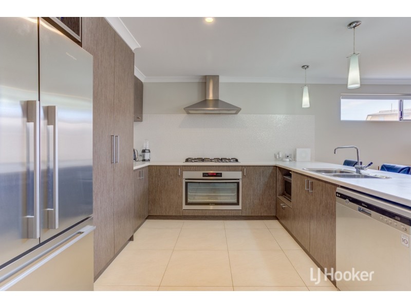 8B Holywell Street, South Bunbury WA 6230