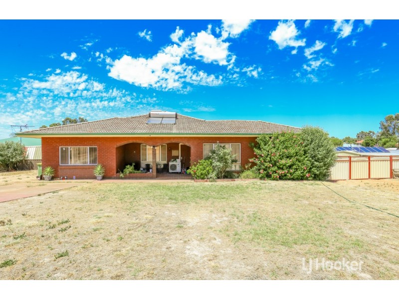 20 Evans Street, Collie WA 6225