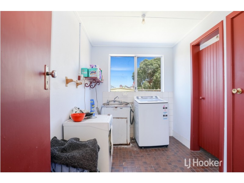 20 Evans Street, Collie WA 6225