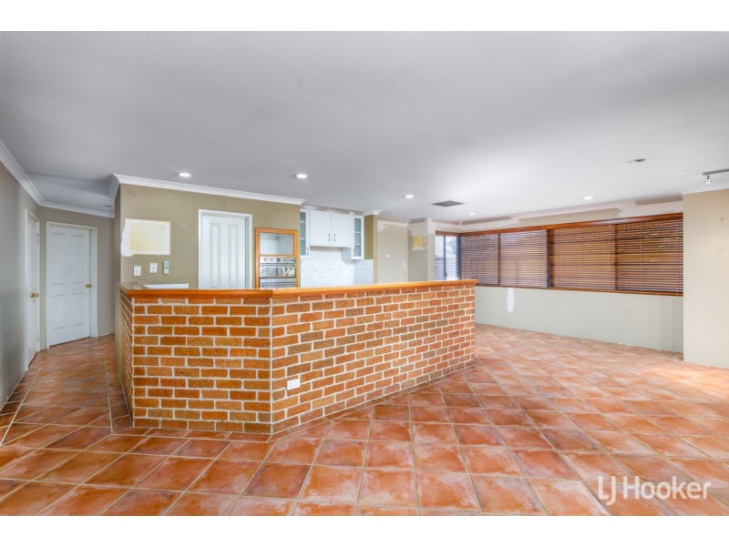 4 Bergersen Court, Carey Park WA 6230