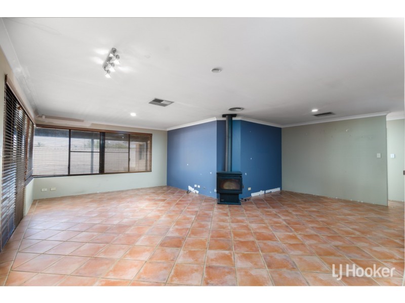 4 Bergersen Court, Carey Park WA 6230