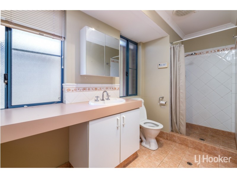 4 Bergersen Court, Carey Park WA 6230