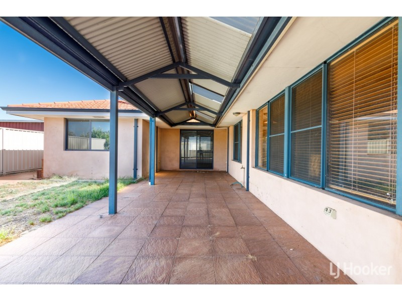4 Bergersen Court, Carey Park WA 6230