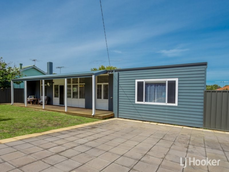 81 Beach Road, South Bunbury WA 6230