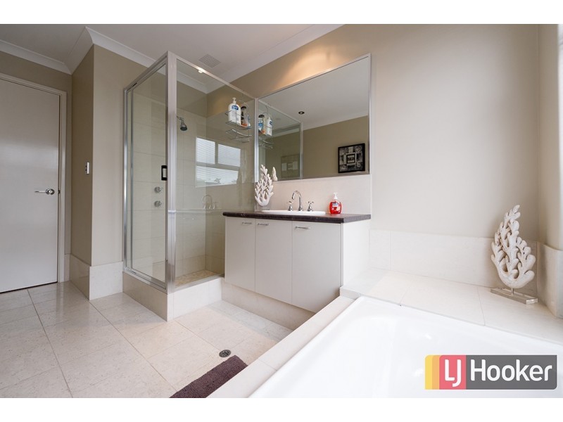 3 Hatfield Way, Millbridge WA 6232