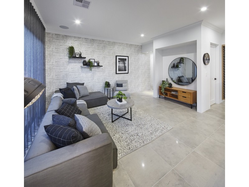 14 Chamaeleon Approach, Australind WA 6233