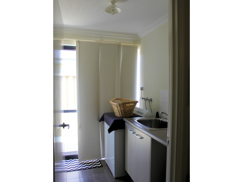 5 Broughton Way, Millbridge WA 6232