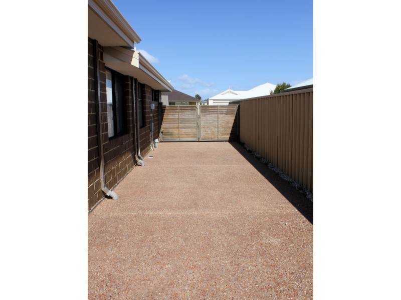 5 Broughton Way, Millbridge WA 6232