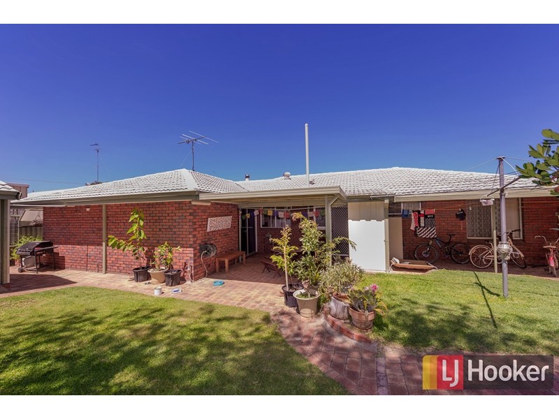 16 Hakea Crescent, South Bunbury WA 6230