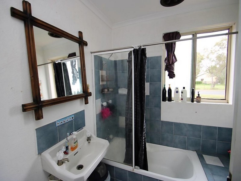 10 Dixon Avenue, Wokalup WA 6221