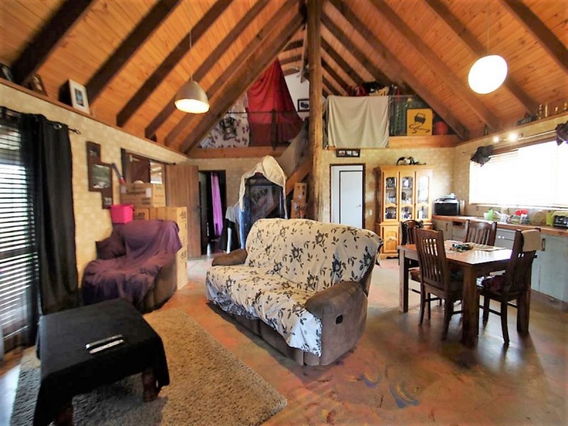 10 Dixon Avenue, Wokalup WA 6221