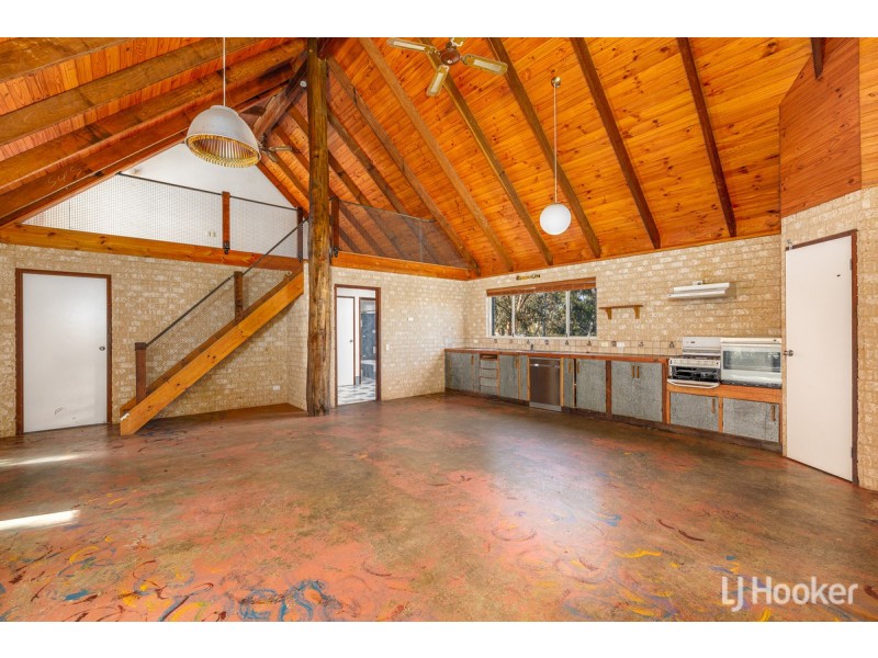10 Dixon Avenue, Wokalup WA 6221